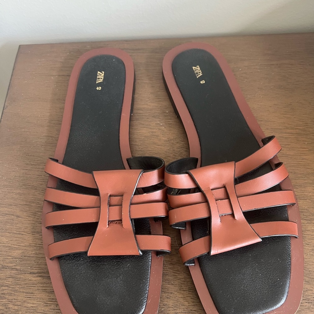 Zara Women's Brown Slide Sandals